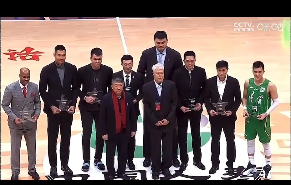 关于赛季最佳阵容:联盟明星的最强五人组合的信息 关于赛季最佳阵容:联盟明星的最强五人组合的信息