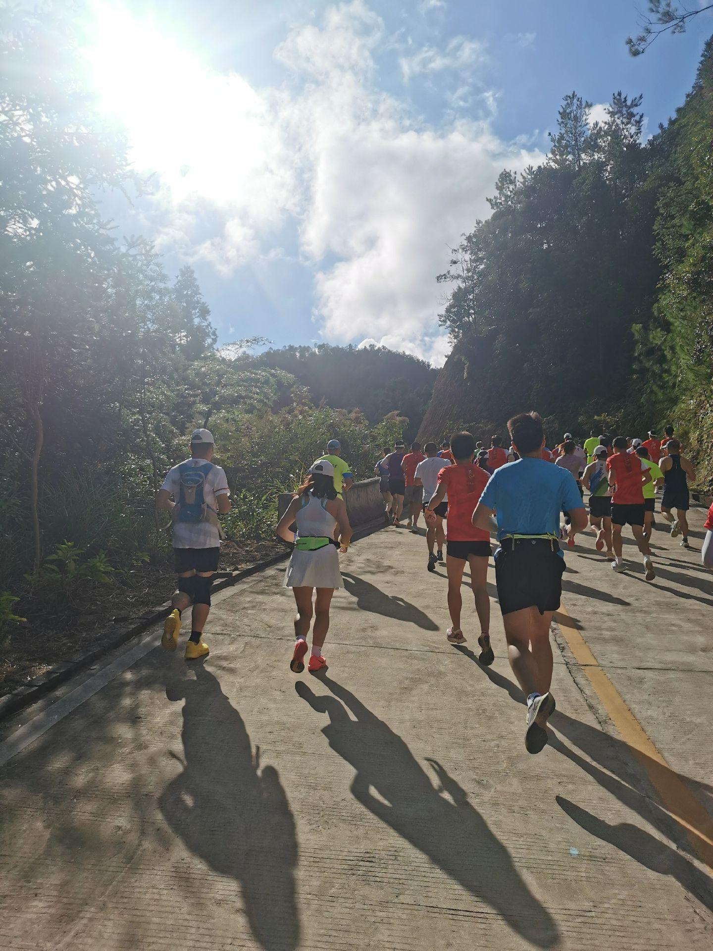 全国山地马拉松挑战赛，越野跑者激情无限的简单介绍