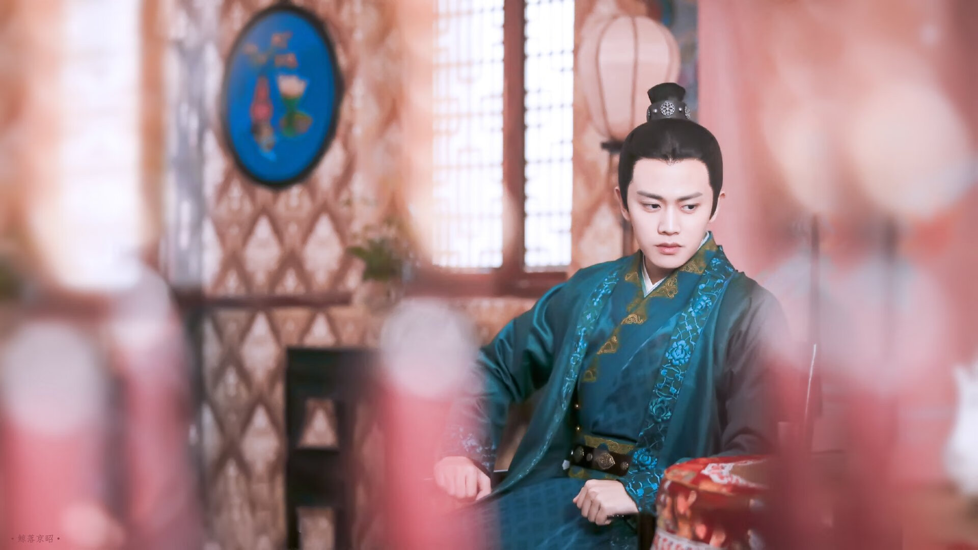 KAIYUN 中国大陆-_星空下跑步：在宇宙梦境中驰骋_，星空下奔跑的女孩头像