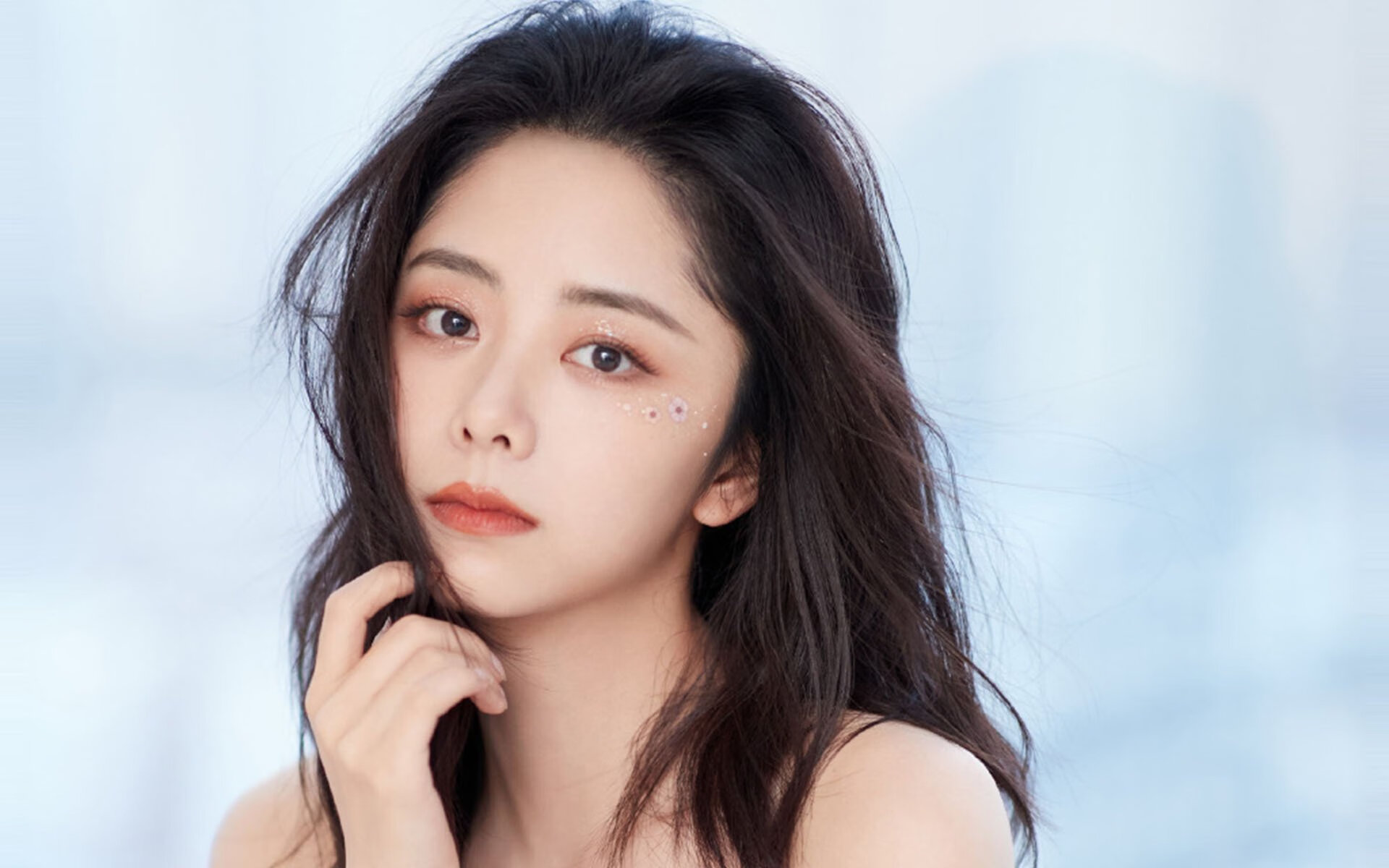 开云官网APP下载-独行侠核心前锋连续命中远投展现强大信心，独行侠首发控卫